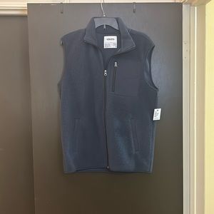 Men’s navy blue fleece vest